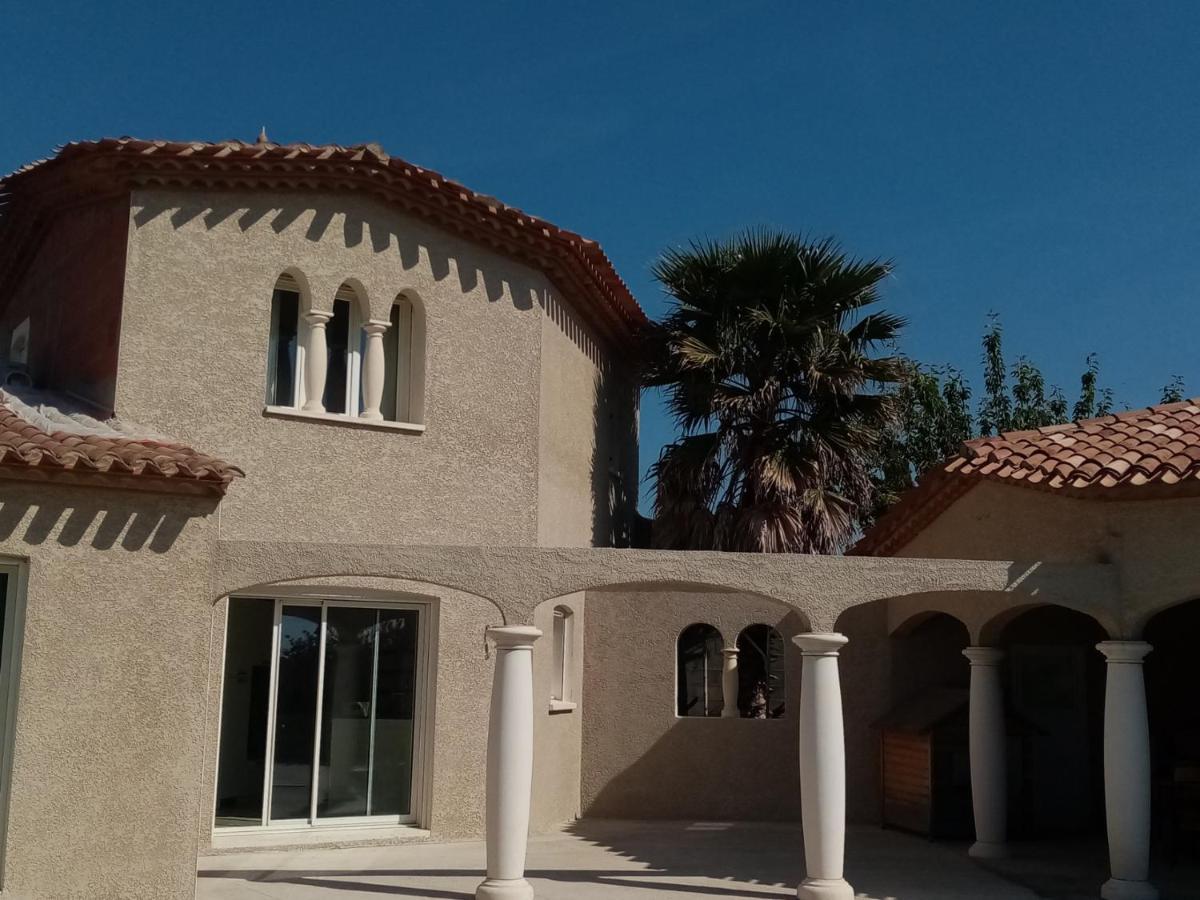 Vila Bienvenue A L Hacienda Magalas Exteriér fotografie