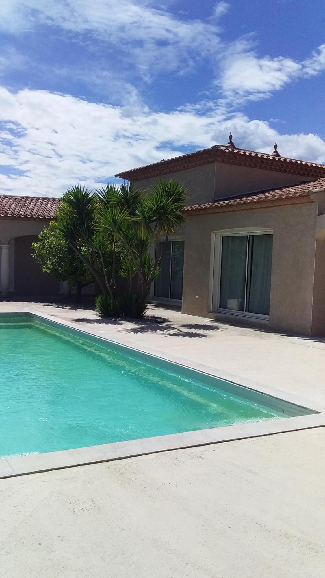 Vila Bienvenue A L Hacienda Magalas Exteriér fotografie